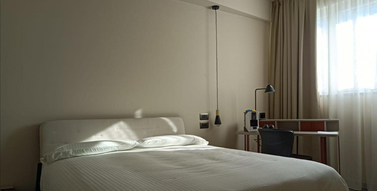 Bbcube Hotel Porto Viro Bagian luar foto