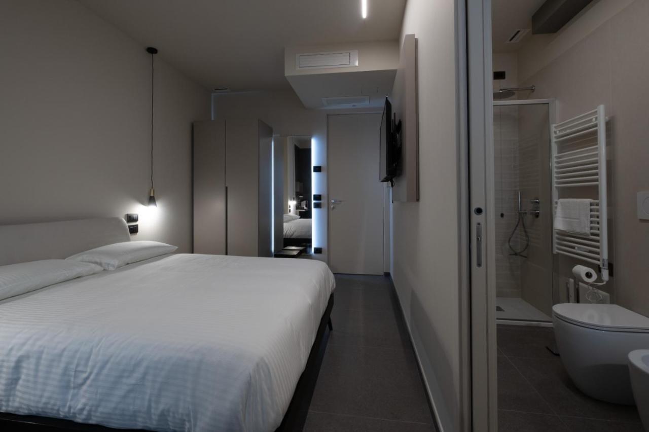 Bbcube Hotel Porto Viro Bagian luar foto
