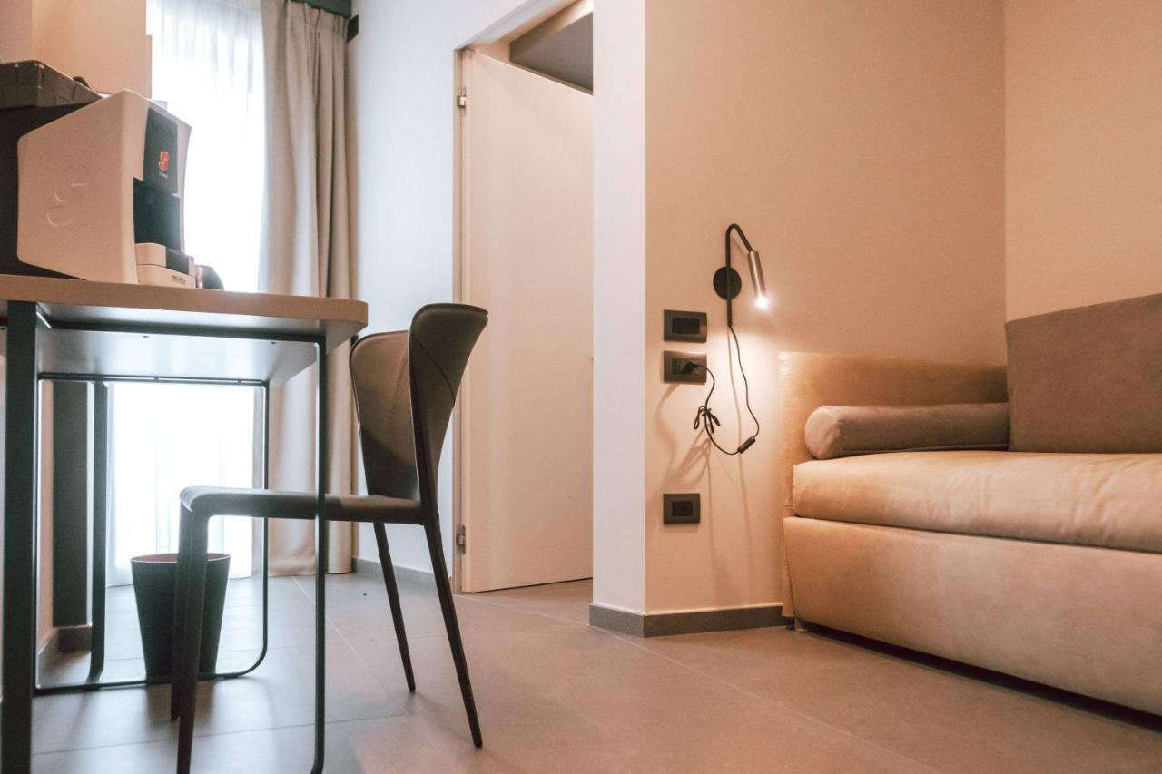 Bbcube Hotel Porto Viro Bagian luar foto